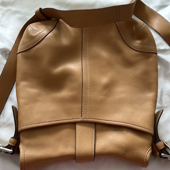 Beige Crossbody Coach shoulder bag with snap front closure - Picture 4 of 4
